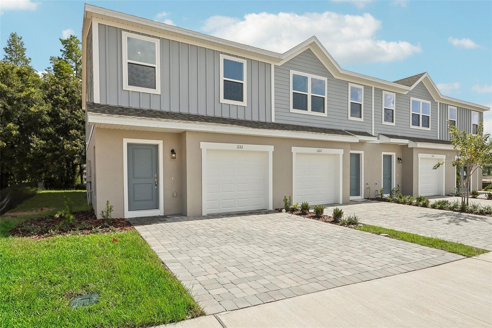 Property Photo: 1214 Fan Palm Drive FL 33897