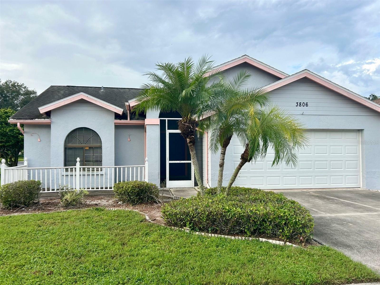 Property Photo:  3806 78th Avenue Circle E  FL 34243 