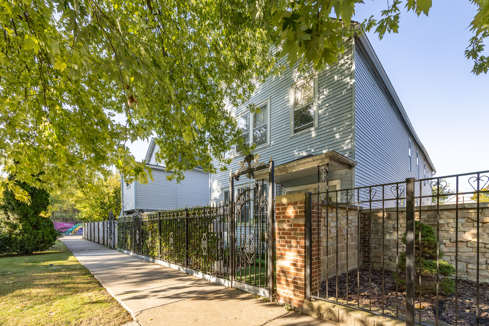 Property Photo:  4850 S Honore Street  IL 60609 