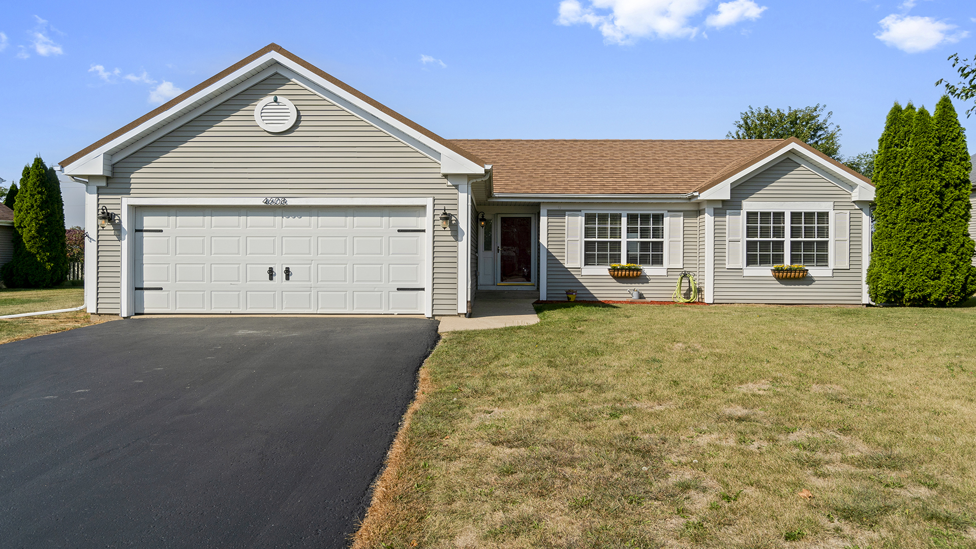 Property Photo:  4608 Saddle Street  IL 61111 