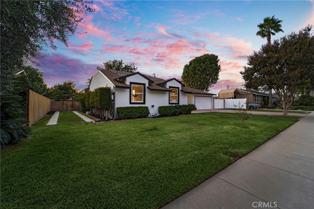 Property Photo:  531 S Palm Drive  CA 92821 