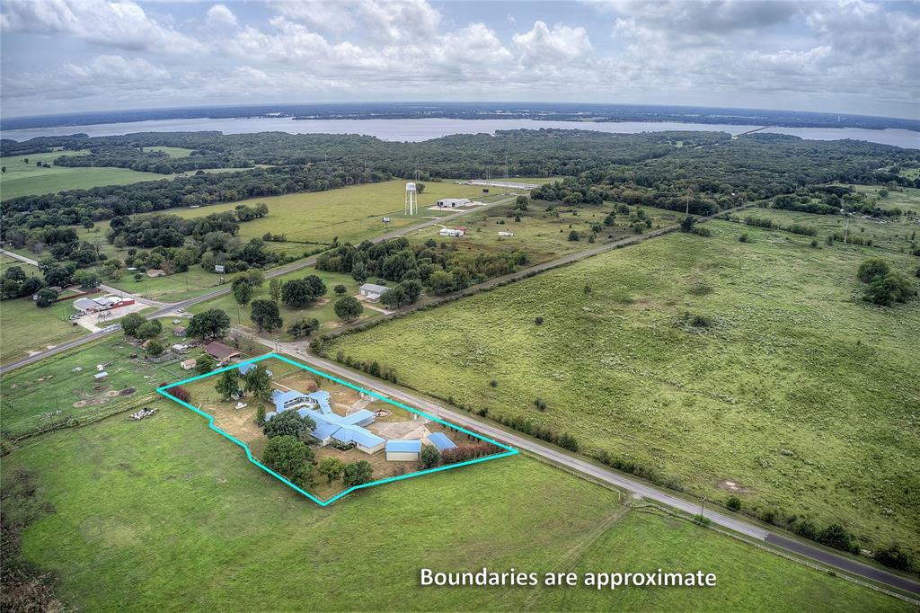 Property Photo: 214 County Road 1900 TX 75497