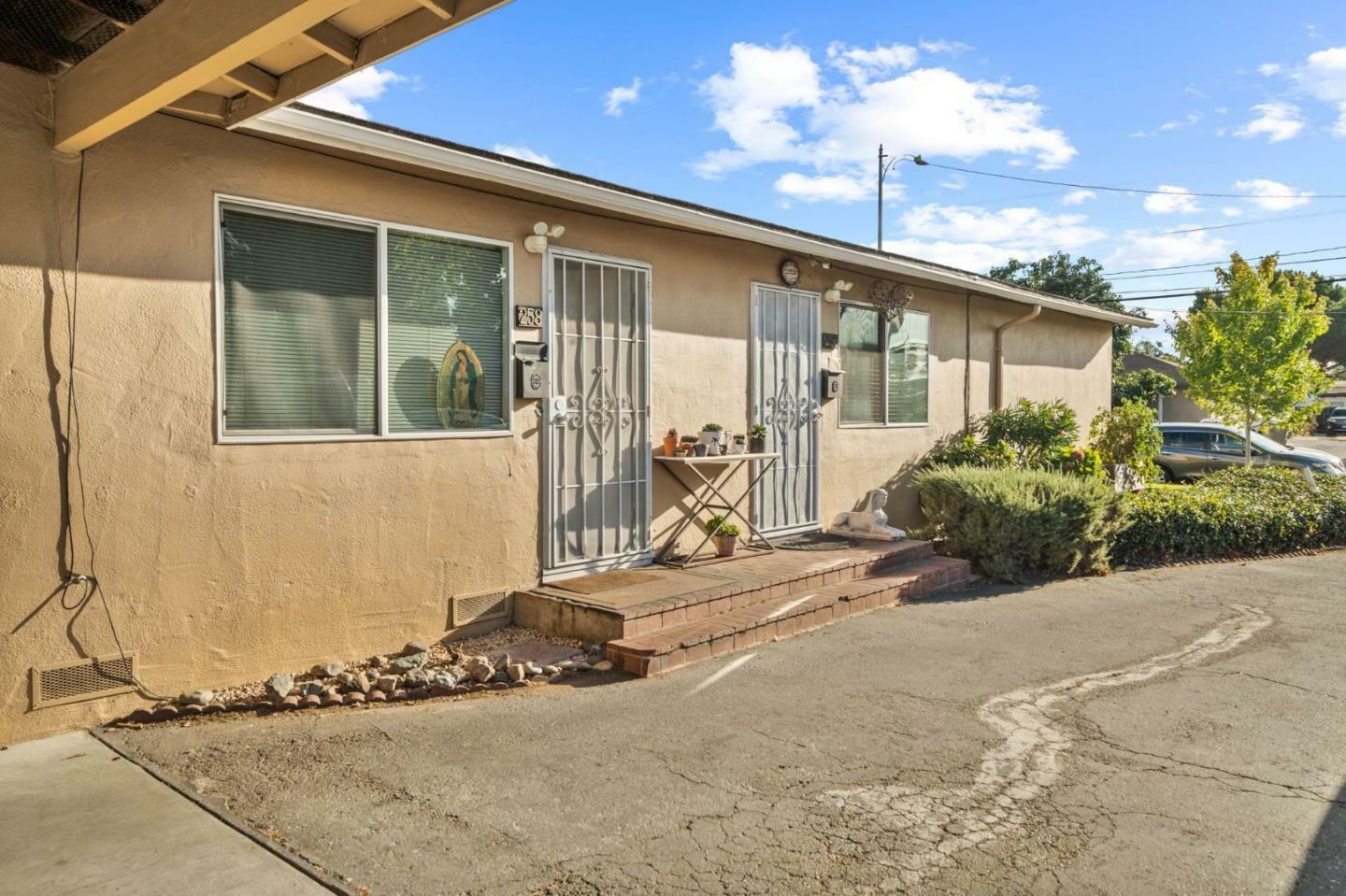 Property Photo:  256-258 Oakland Avenue  CA 95116 