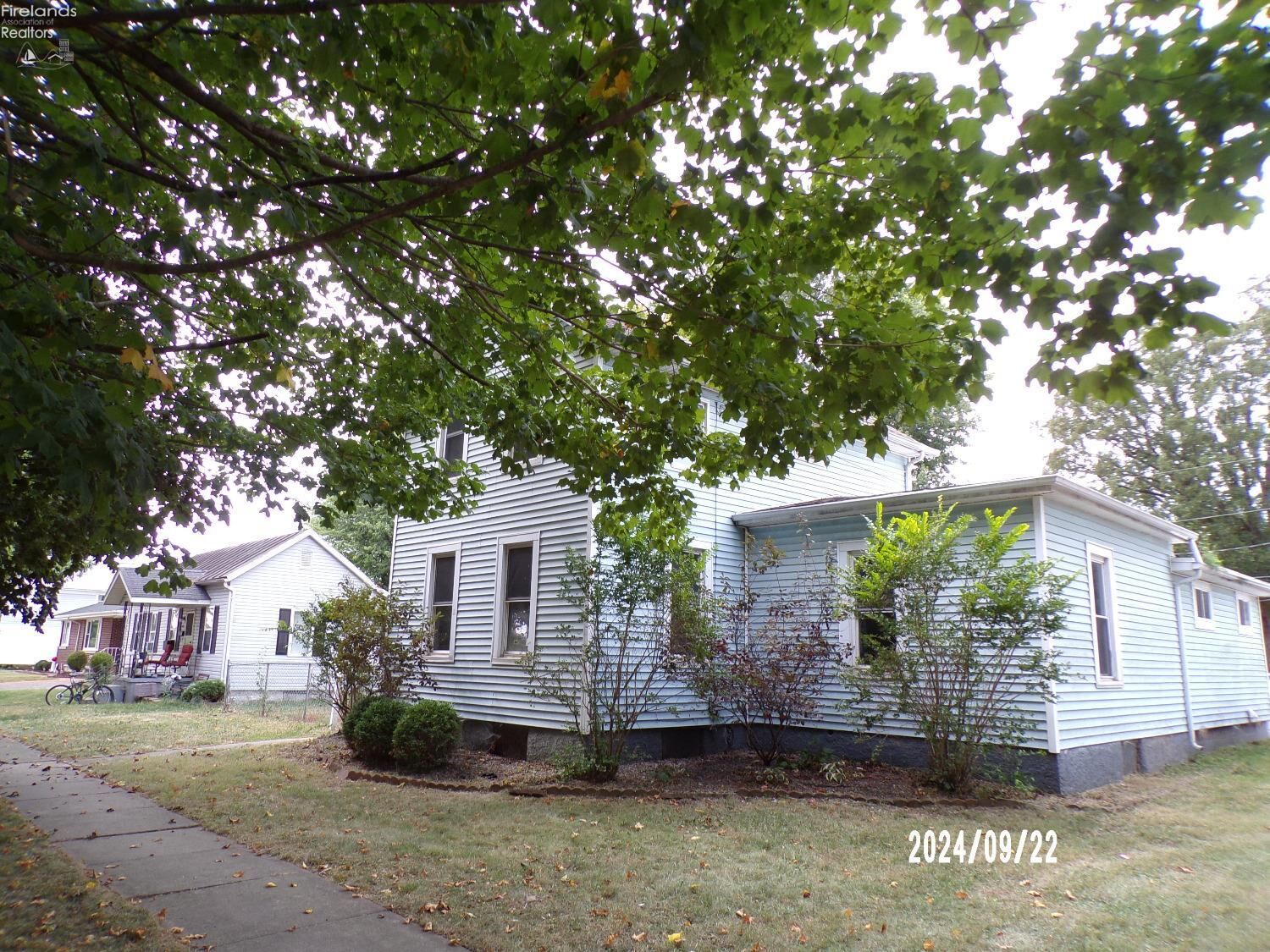 Property Photo:  418 Fourth Street  OH 43420 