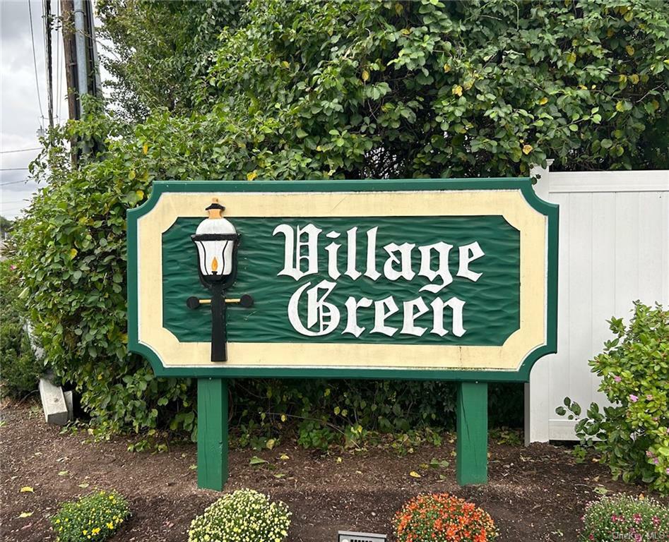 Property Photo:  7 Village Green  NY 10954 