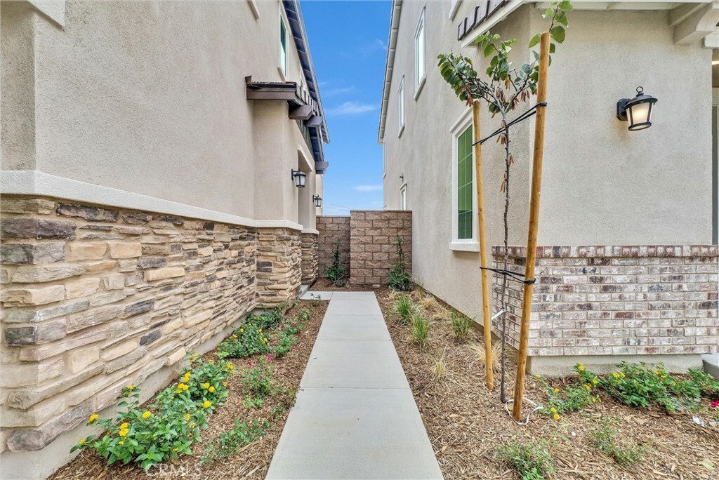 Property Photo:  16185 Lozano 6  CA 92336 