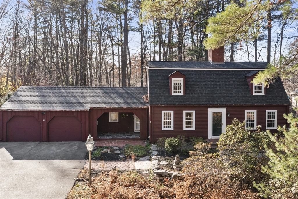 Property Photo:  18 Gill Ct  MA 01588 