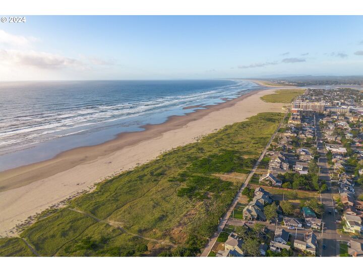 Property Photo:  1577 S Franklin St  OR 97138 