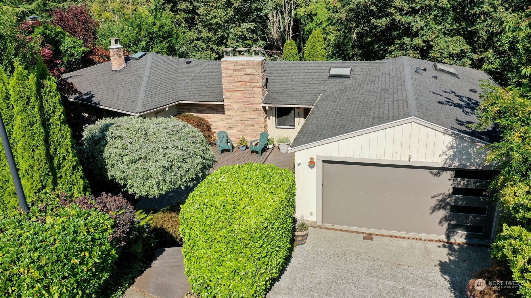 Property Photo:  1302 NW Woodbine Way  WA 98177 