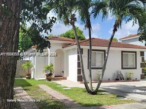 Property Photo: 12324 SW 251st St FL 33032