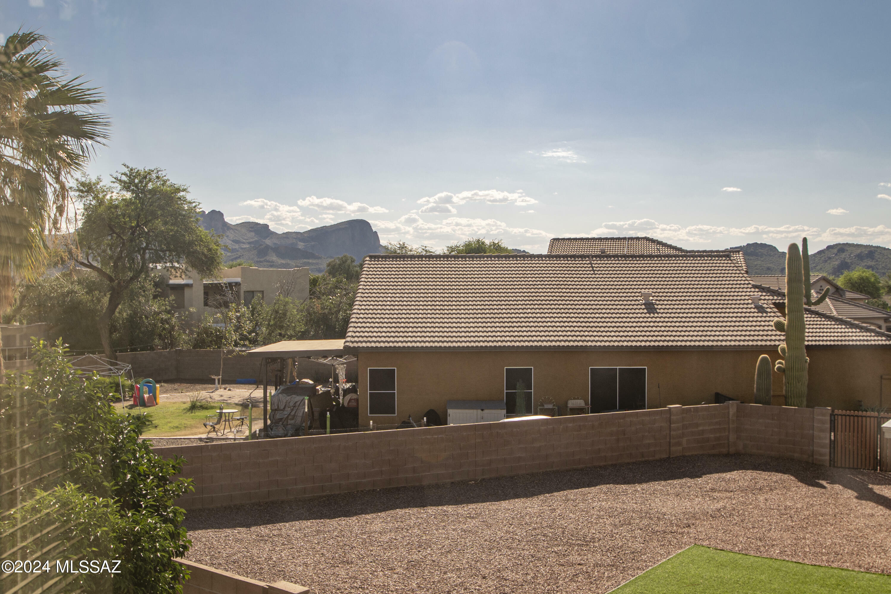 Property Photo:  9121 N Palm Brook Drive  AZ 85743 