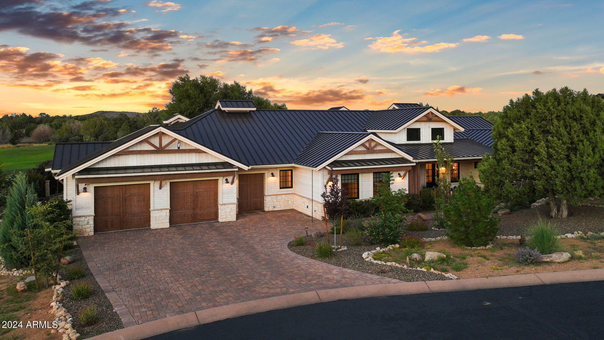 Property Photo:  15425 N Badlands Circle  AZ 86305 
