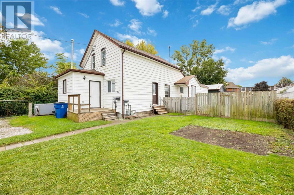 Property Photo:  576 Wallace Street  ON N8A 4K7 