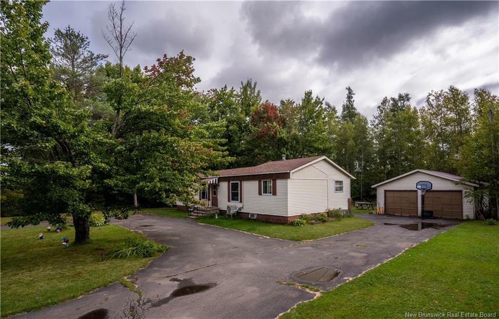 Property Photo:  1544 Pleasant Drive  NB E4B 2V9 