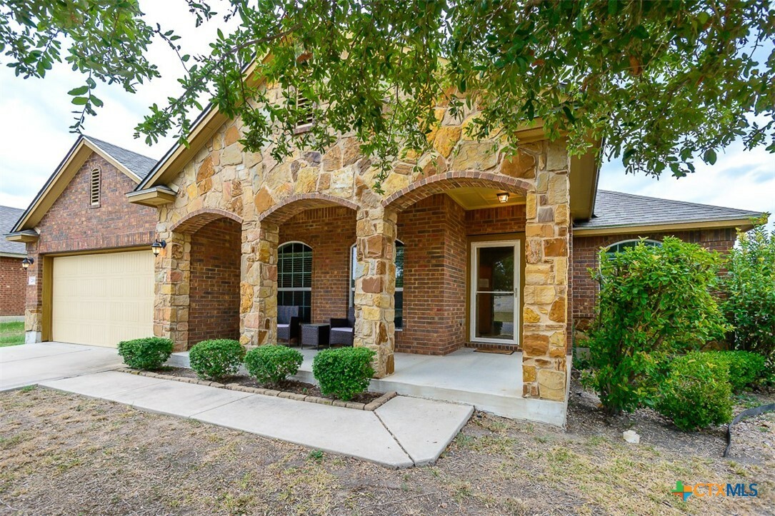 Property Photo:  200 Splawn Ranch Road  TX 76542 