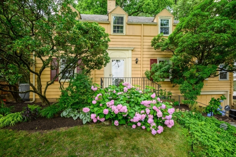 Property Photo:  335 Harding Dr  NJ 07079 