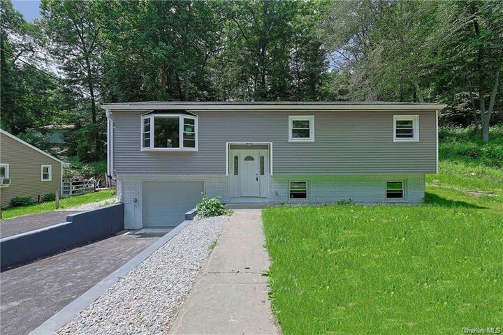 16 Preston Place  Patterson NY 12563 photo