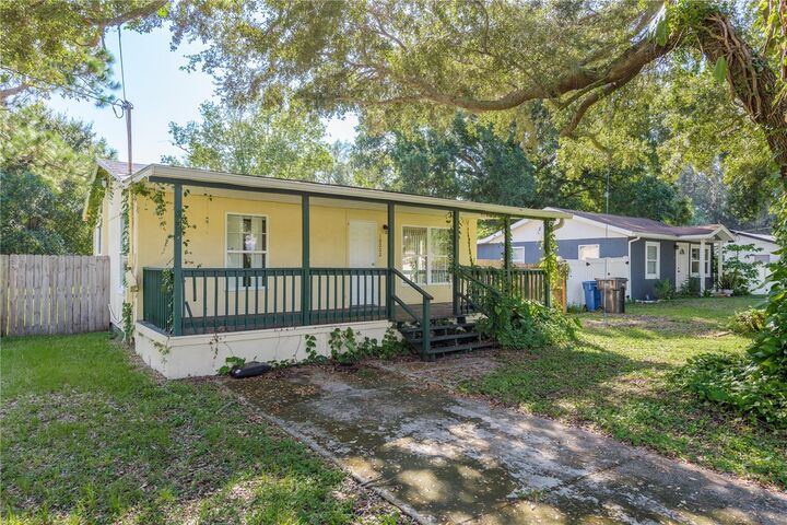 Property Photo: 10002 Oslin Street FL 33615
