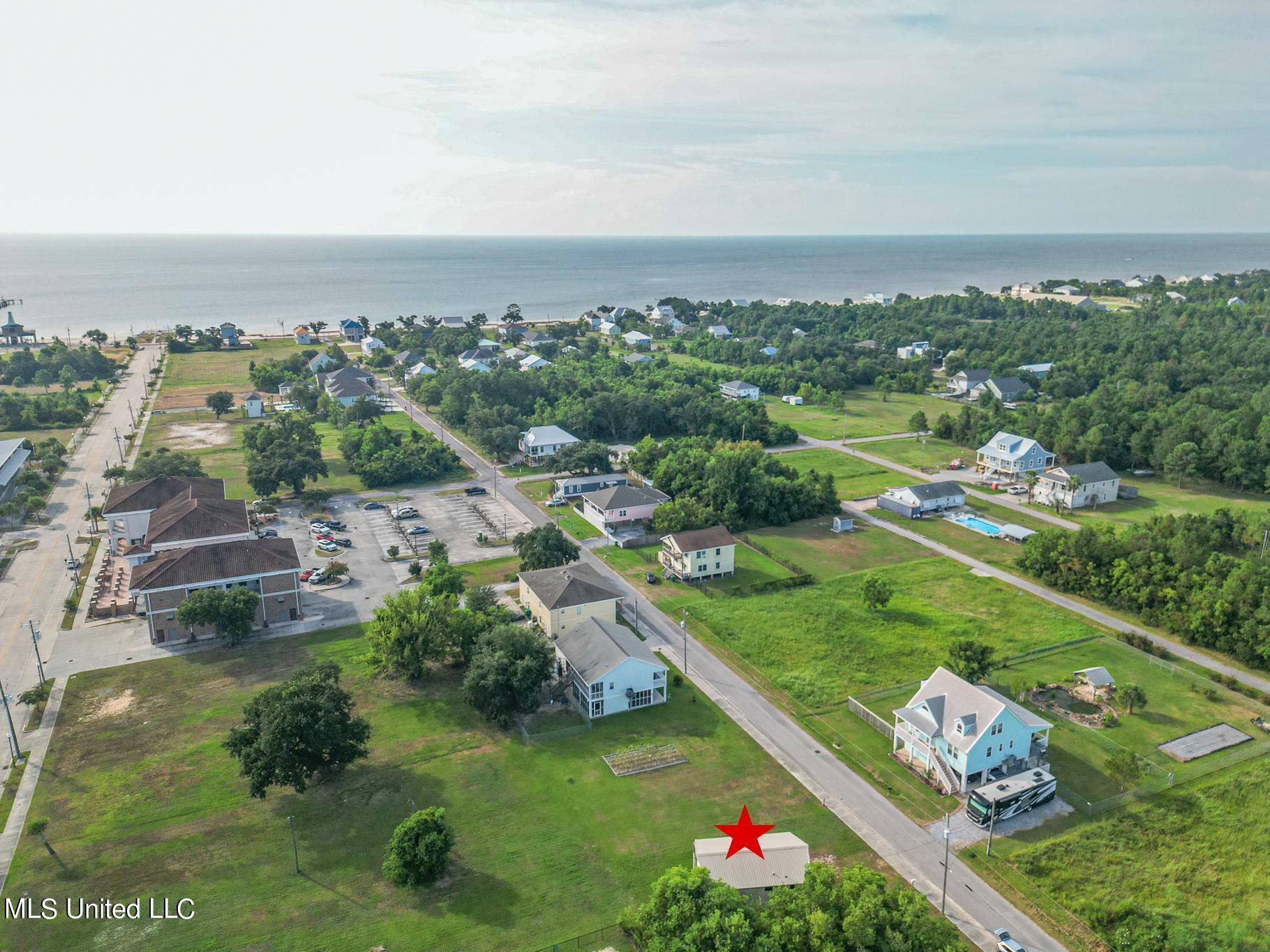 Property Photo:  316 Saint Joseph Street  MS 39576 