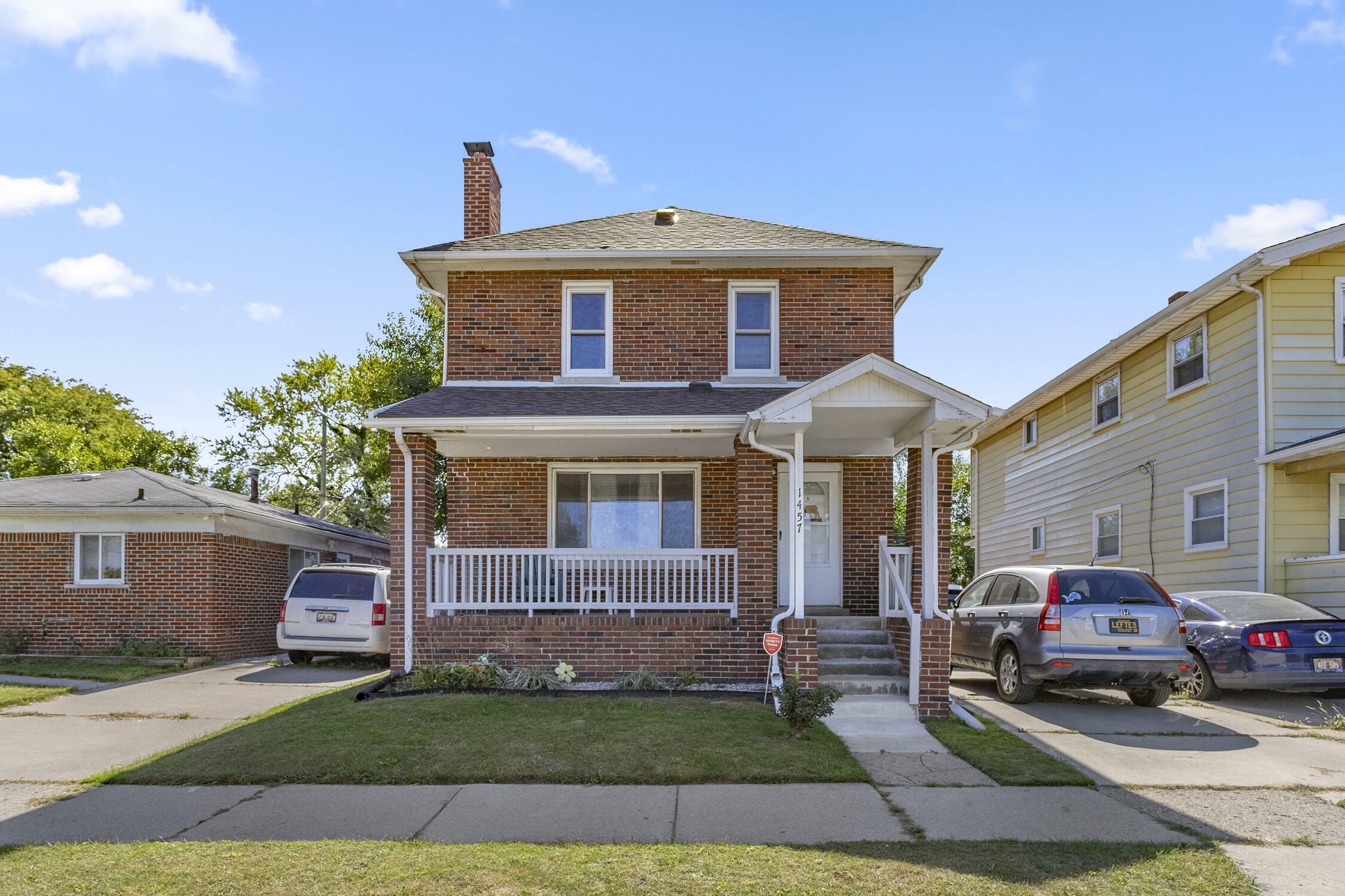 Property Photo:  1457 Reo Avenue  MI 48146 