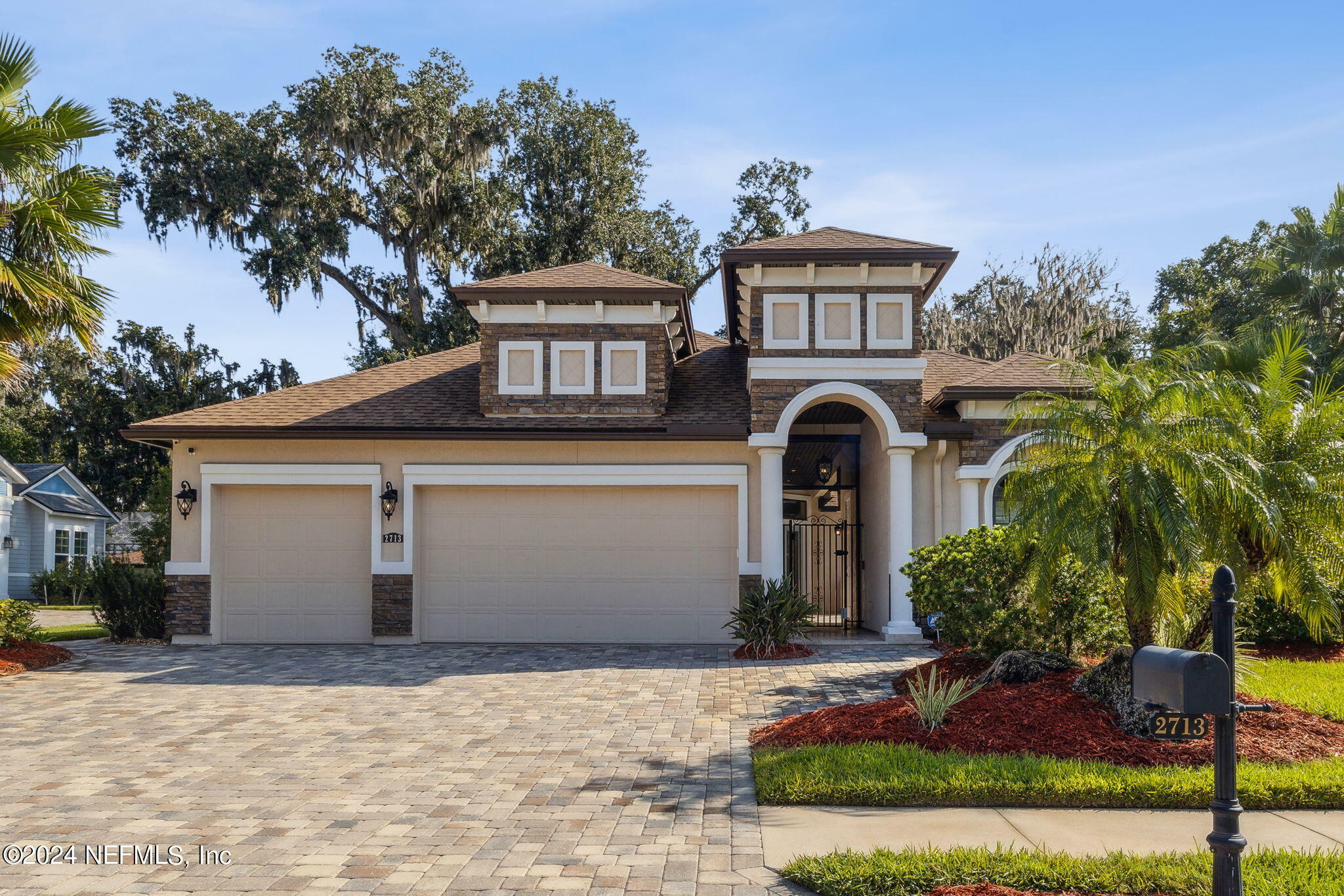 Property Photo:  2713 Chapman Oak Drive  FL 32257 