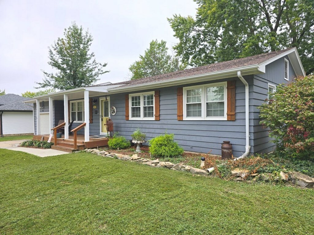 Property Photo:  1804 Borden  MO 64601 