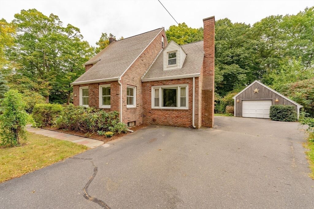 Property Photo: 322 Elm St MA 01028