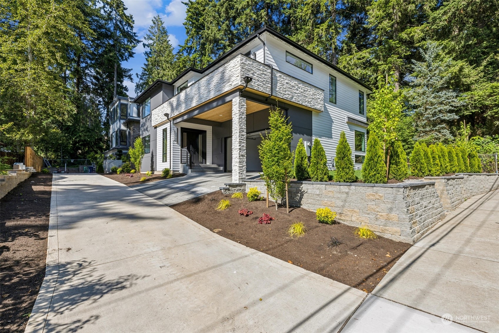 Property Photo:  8026 NE 123rd Street  WA 98034 