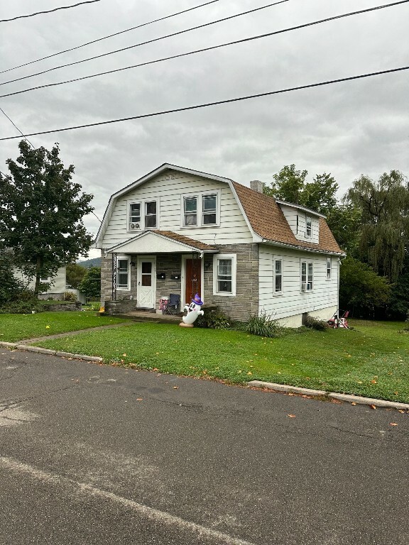 Property Photo:  3638 Hoover Avenue  NY 13760 