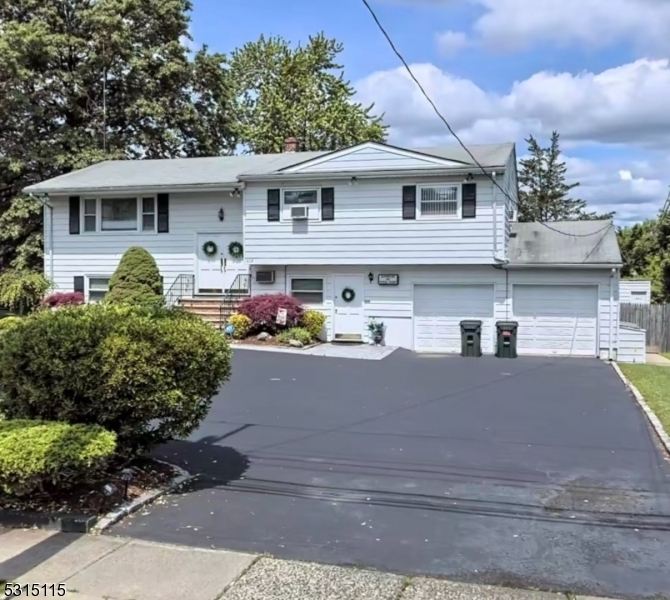 Property Photo:  668 Raritan Rd  NJ 07066 