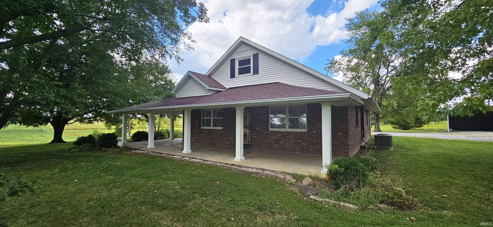 Property Photo: 12476 E 500 Road IL 62863