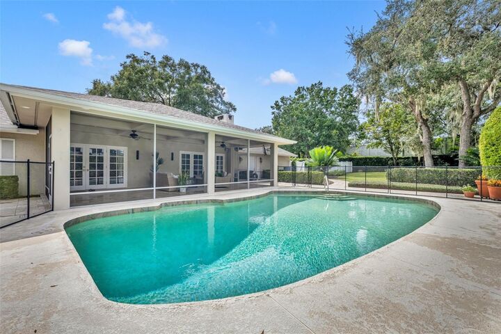 Property Photo:  2 Katrina Cove  FL 32750 