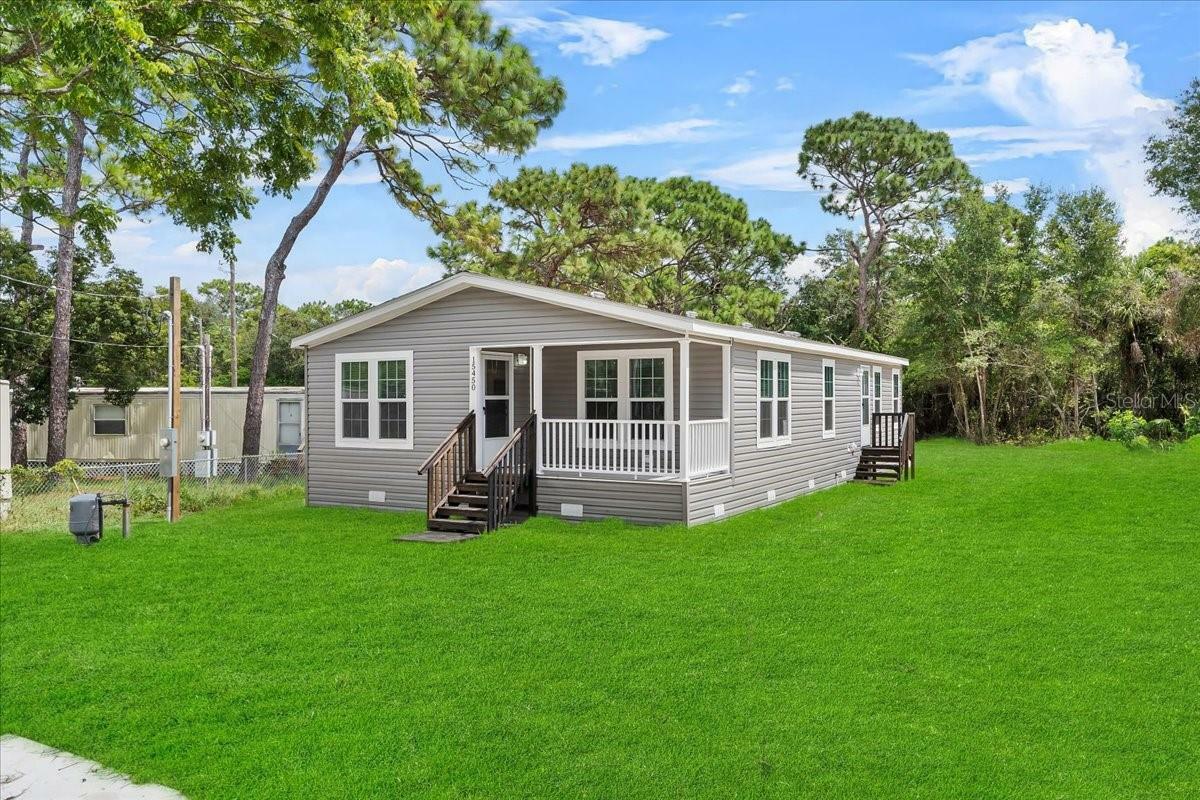 Property Photo:  15450 Madeline Drive  FL 34667 