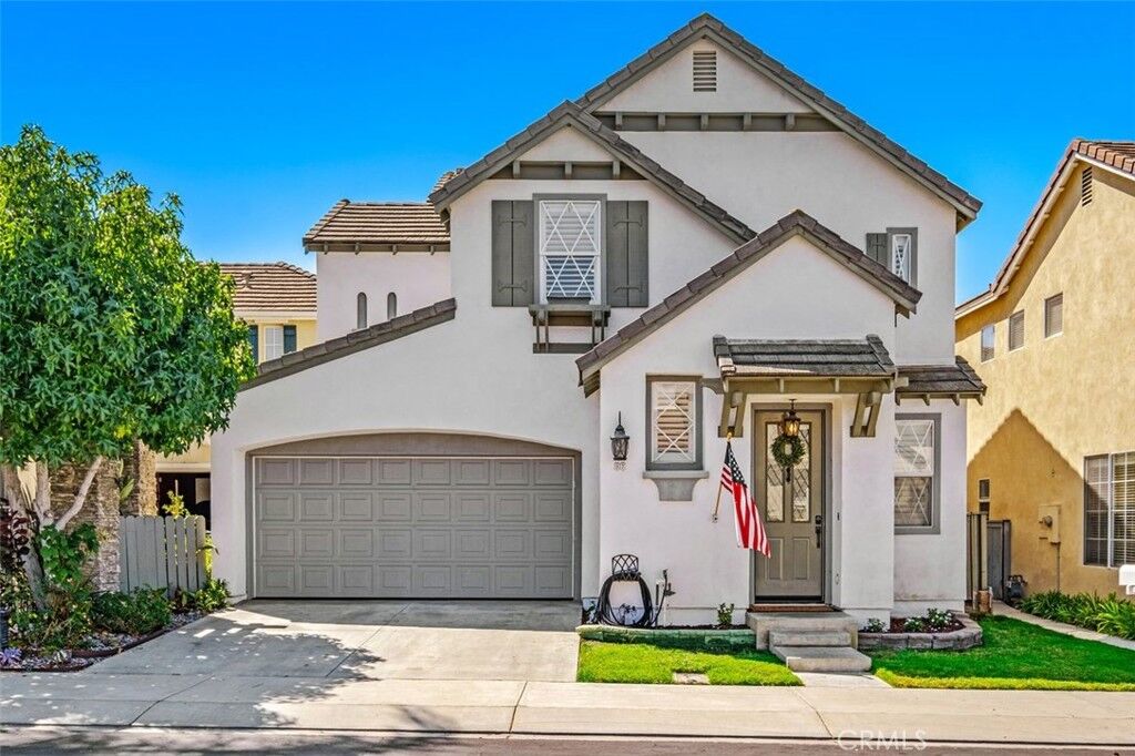 Property Photo: 37 Wellington Place CA 92656