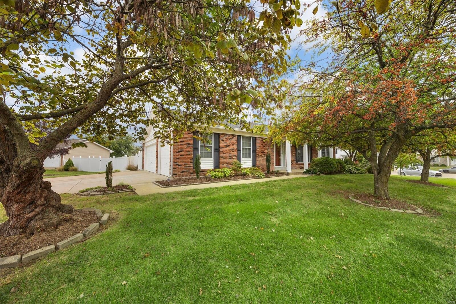 Property Photo:  16 Carriage Hill Court  MO 63304 