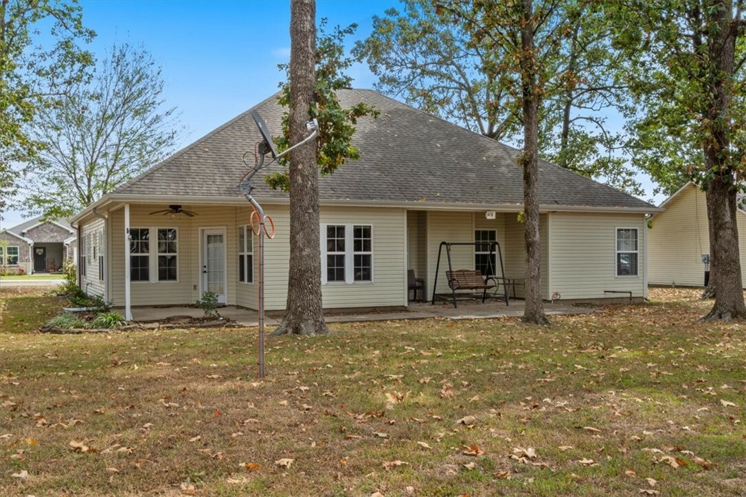 Property Photo:  601 Comanche Drive  AR 72734 