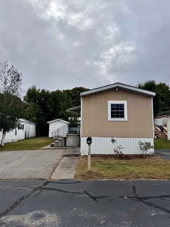 Property Photo:  181 Boston Post Rd 50  MA 01752 