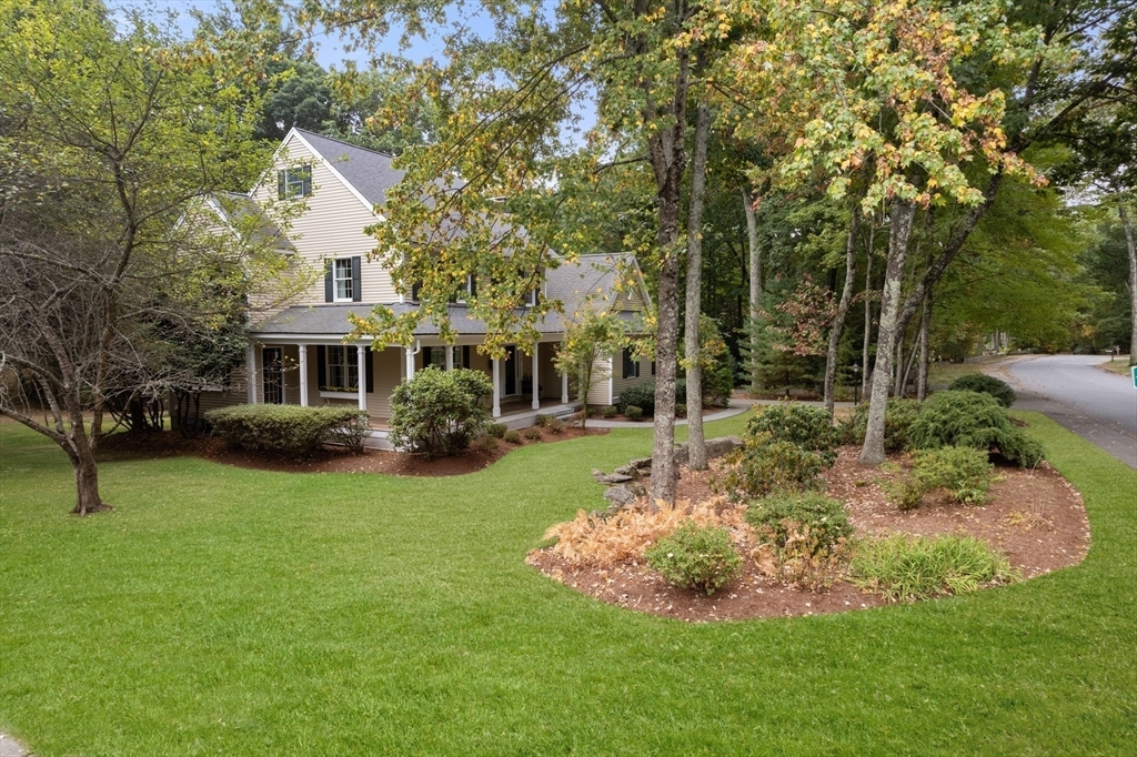 Property Photo:  17 Ledge Hill Road  MA 01772 