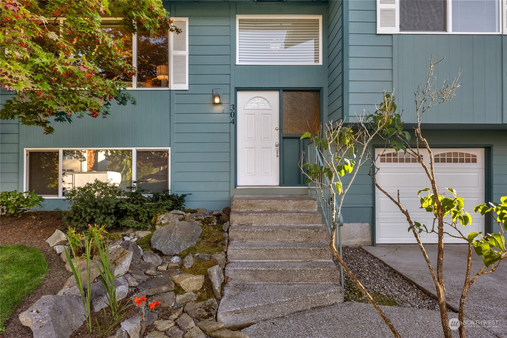 Property Photo: 304 214th Street SW WA 98021