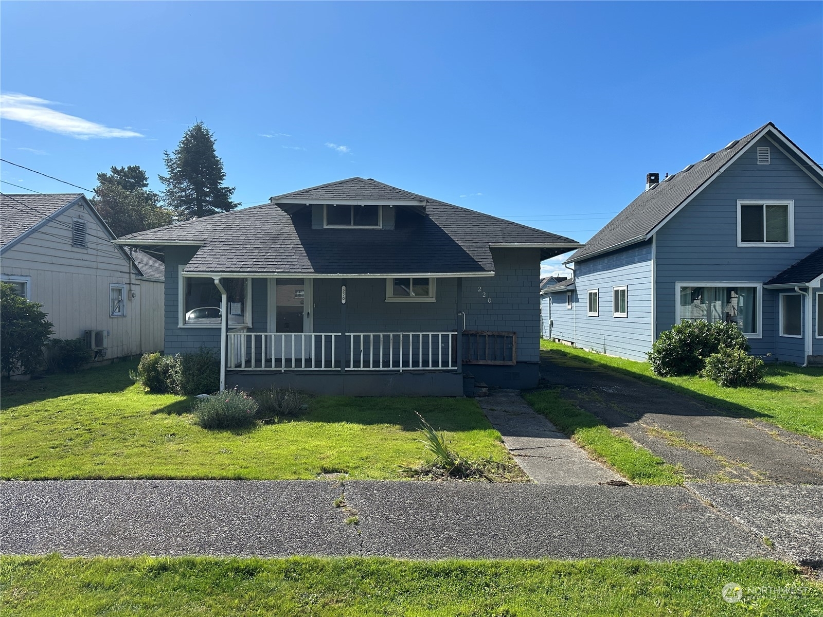 Property Photo:  220 Chenault Avenue  WA 98550 