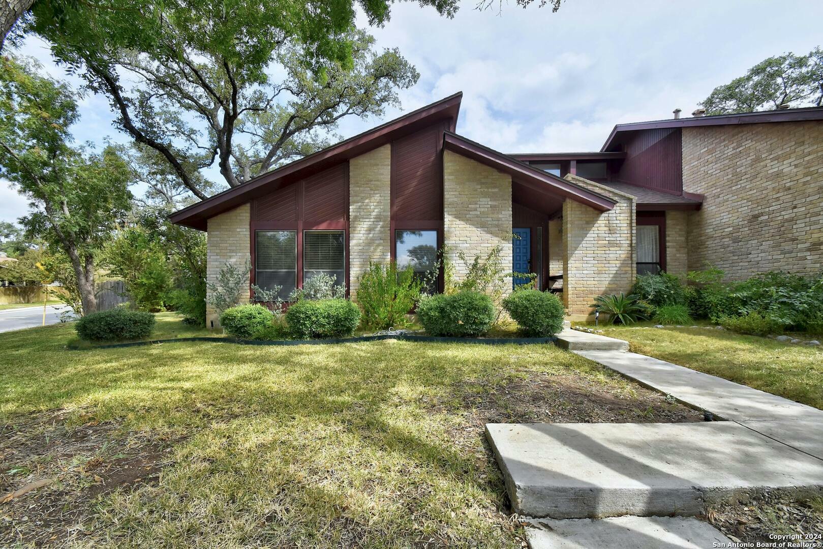 4435 Meredith Woods  San Antonio TX 78249 photo