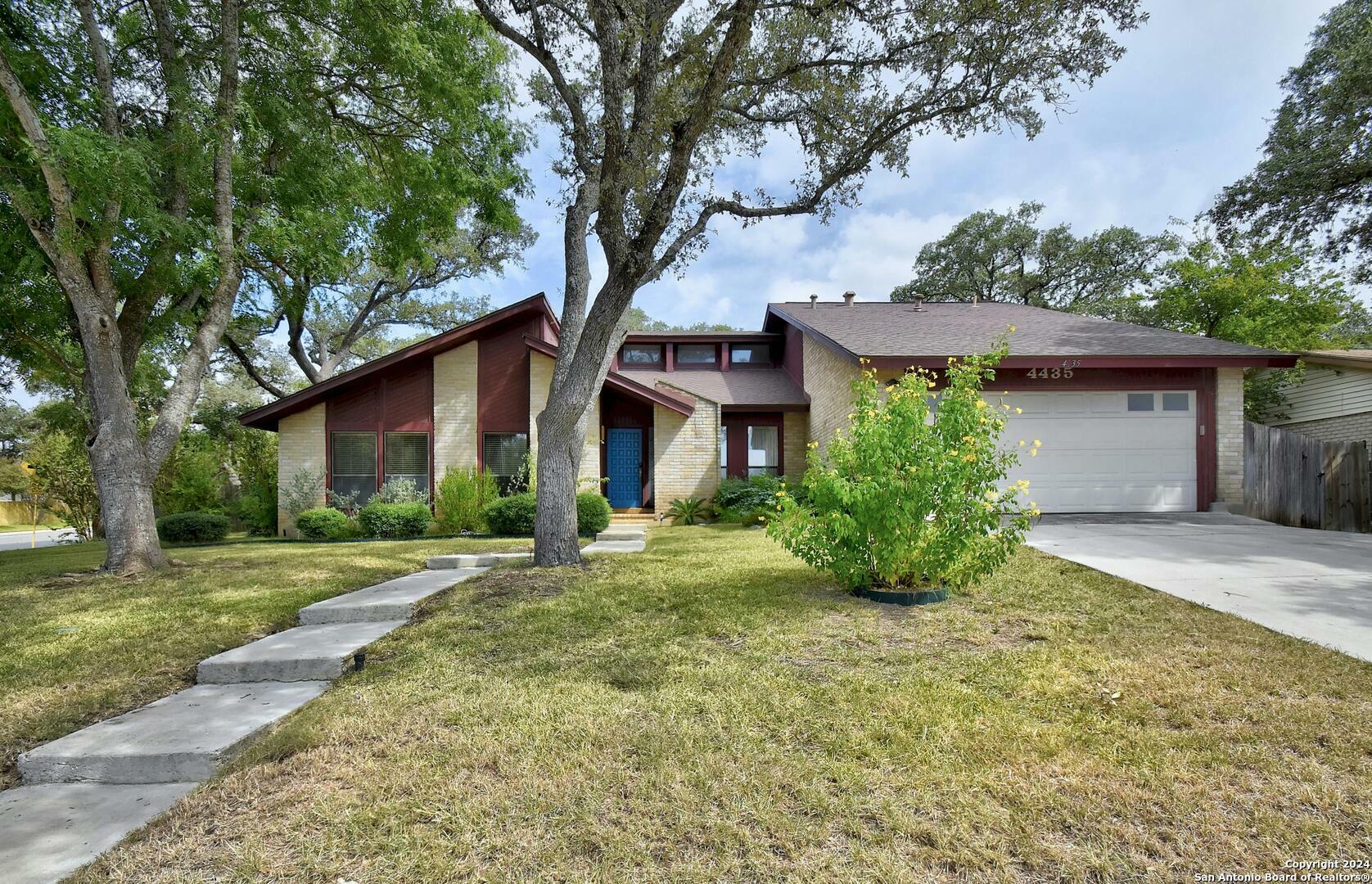 4435 Meredith Woods  San Antonio TX 78249 photo