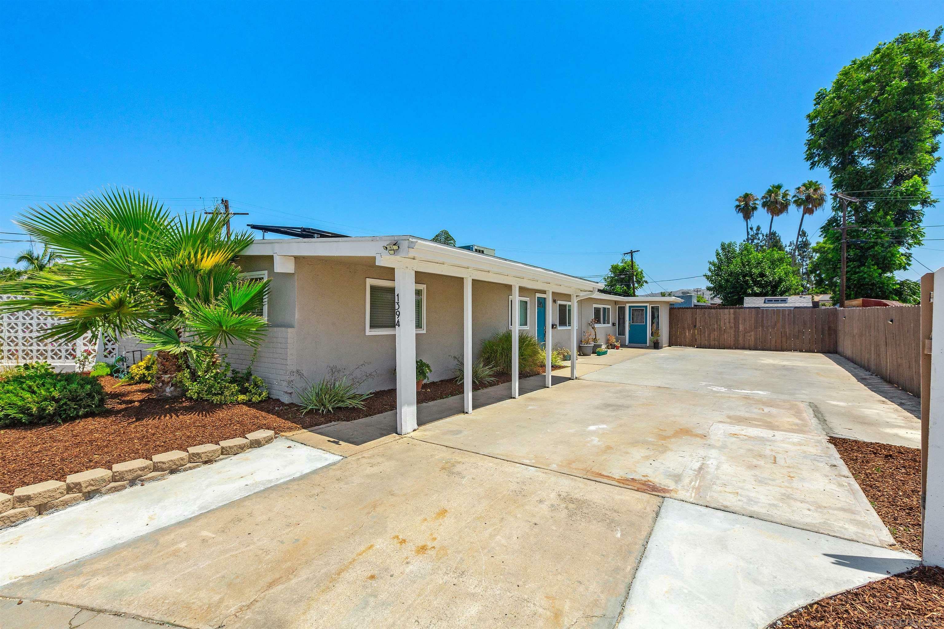 Property Photo:  1394 Ivory Ct  CA 92019 