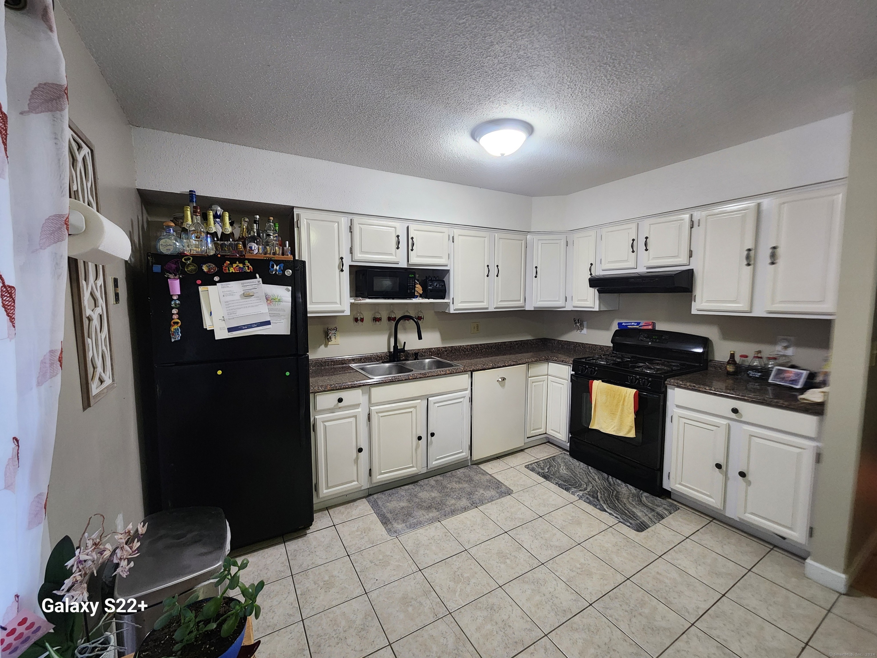 Property Photo:  670 Woodward Avenue 670  CT 06512 