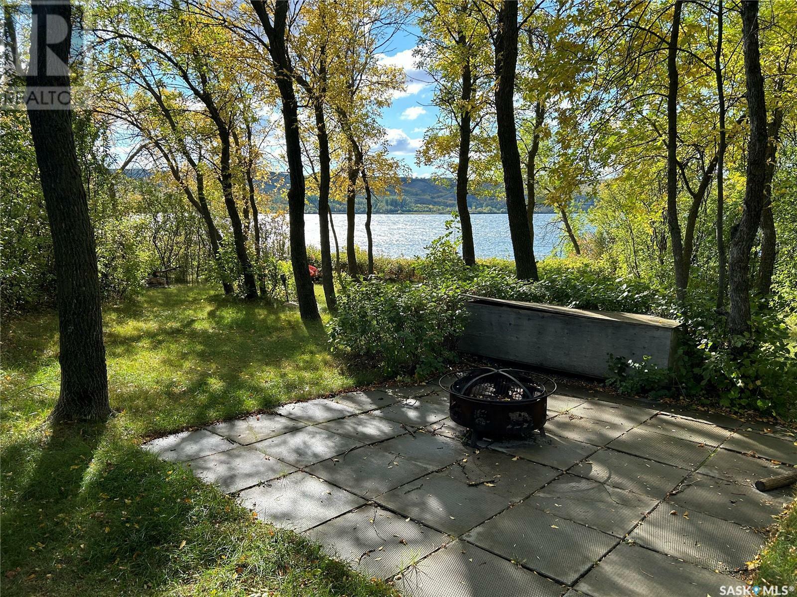 Property Photo: 142 Garwell Drive SK S0H 0H0