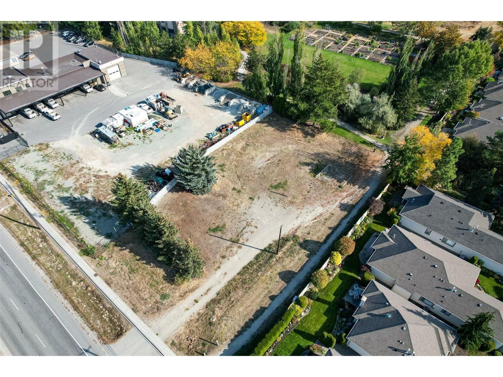 Photo de la propriété:  469 Glenmore Road  BC V1V 1Z6 