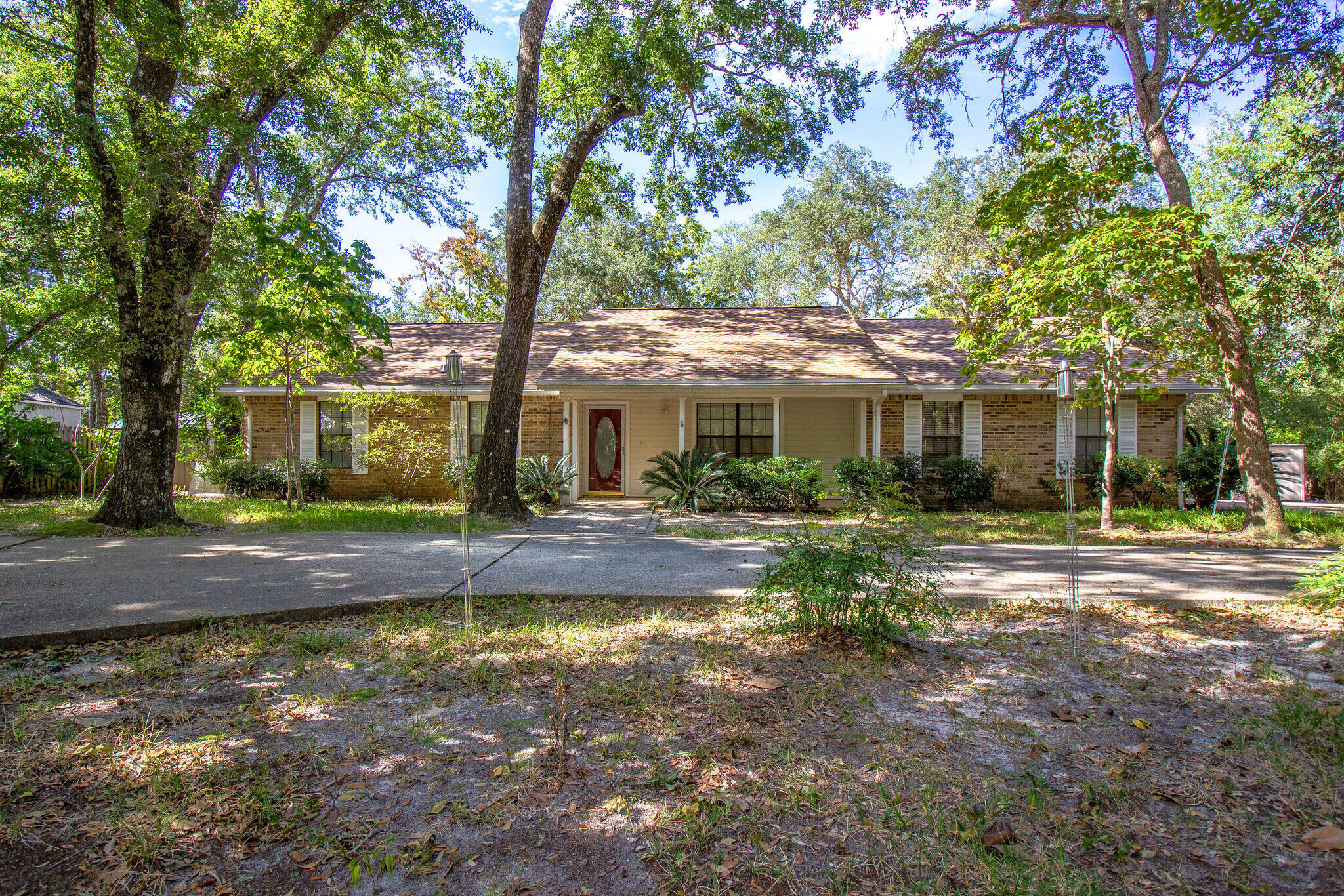 Property Photo: 632 Brookhaven Way FL 32578
