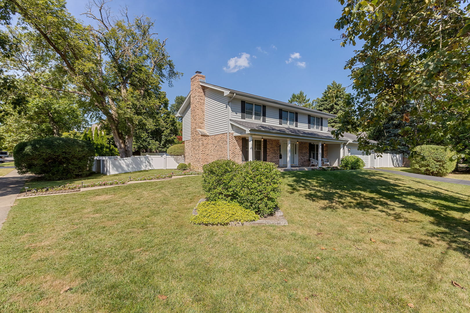 Property Photo:  222 E Scranton Avenue  IL 60044 