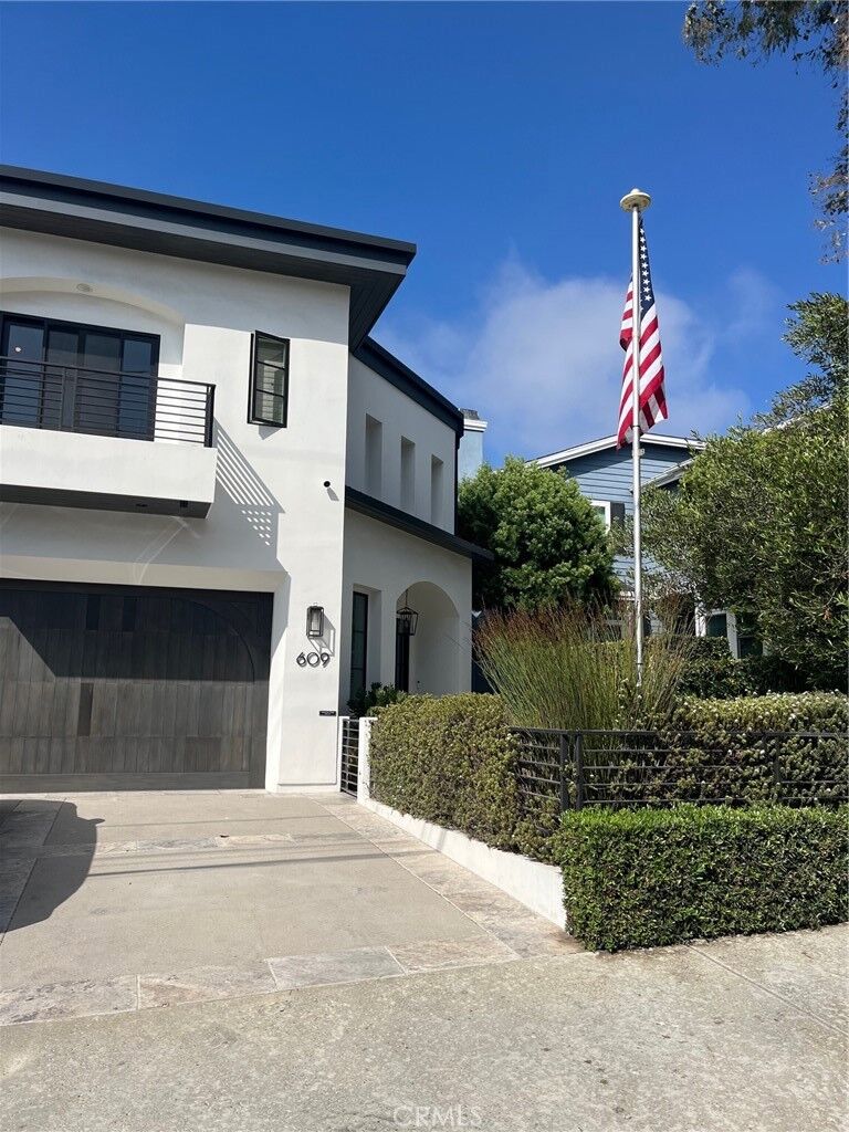 Property Photo: 609 26th Street CA 90266