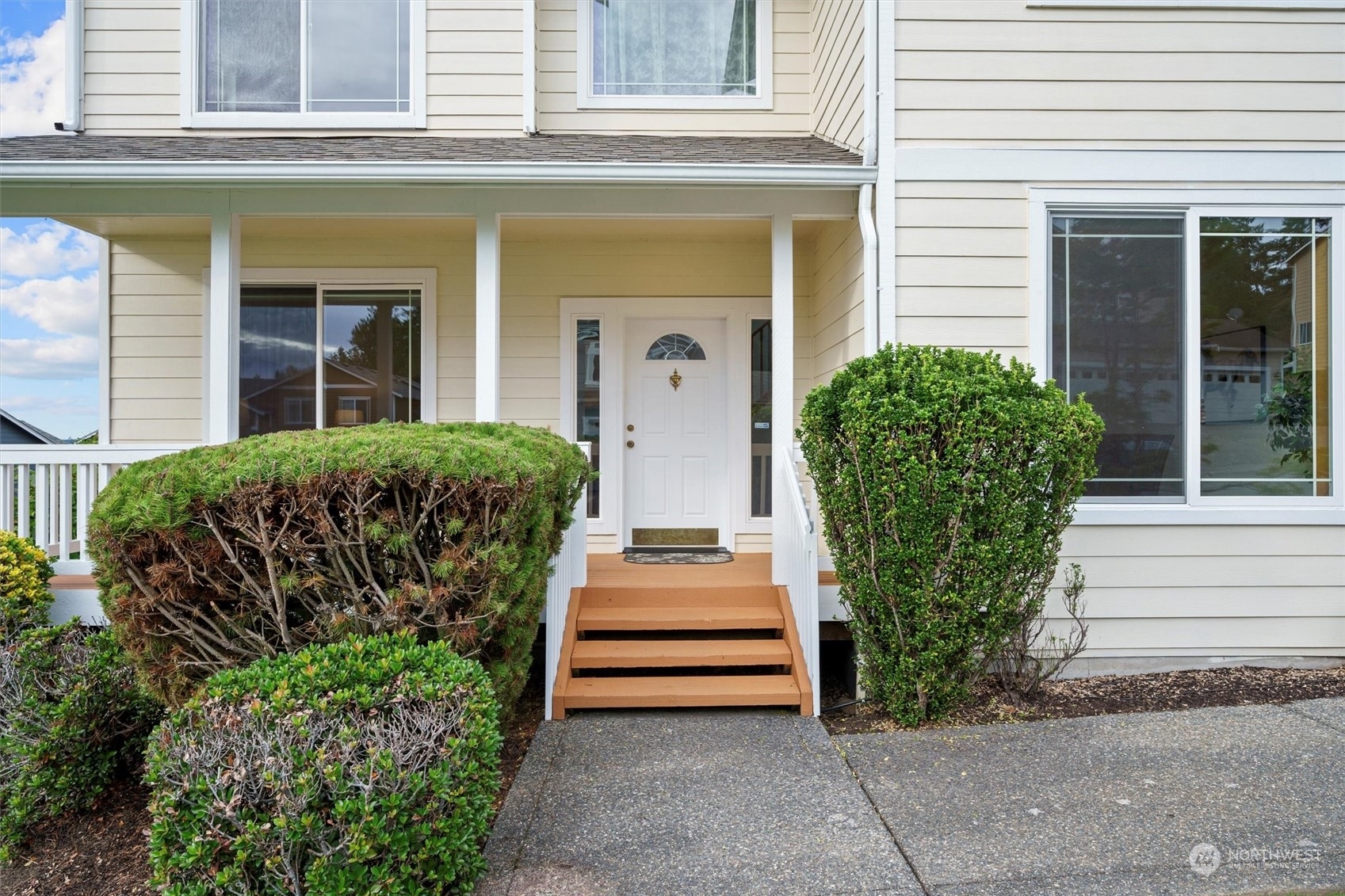 Property Photo:  8011  1st Street SE  WA 98258 